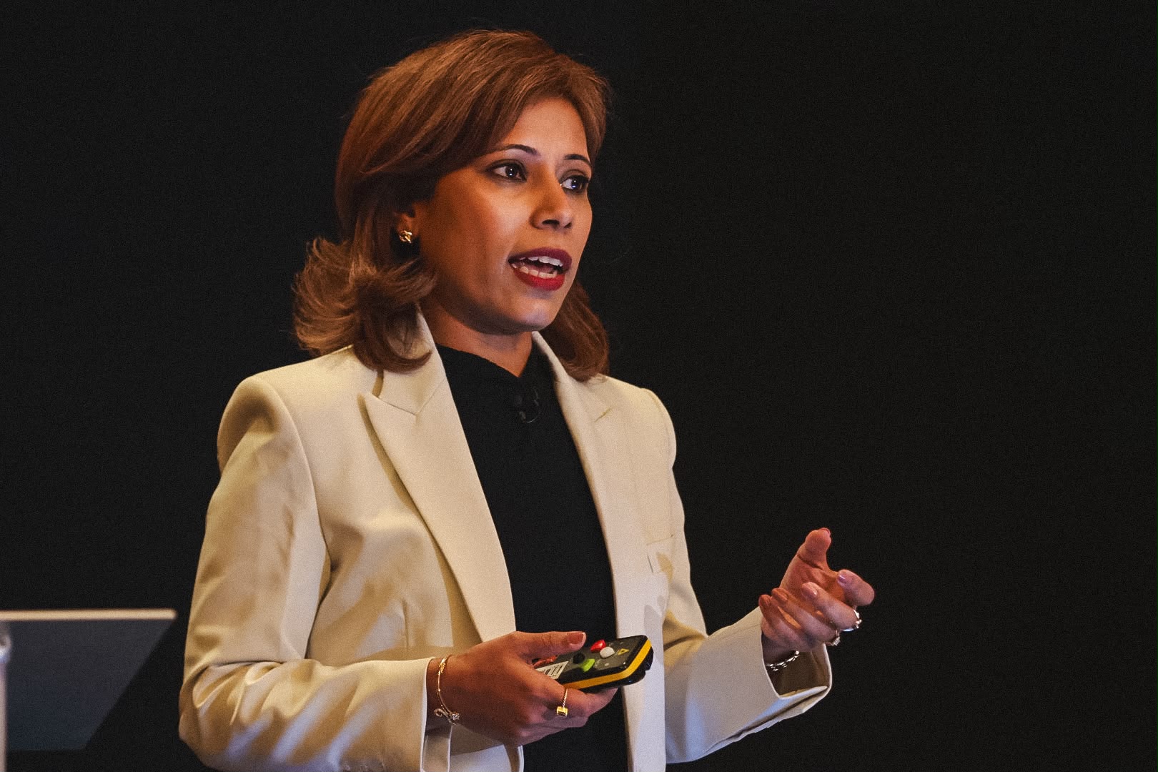 Pinki Choudhury speaking at the Validify Retail AI Forum
